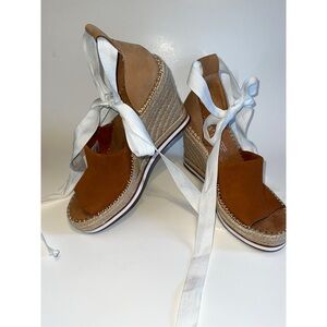 NEW TOMS Suede and Jute Wedge Sandal sz 8